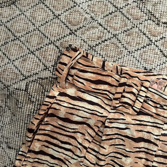 DONT BUY Faithfull the Brand Lena Tiger Print Wide Leg Pants - Picture 3 of 8